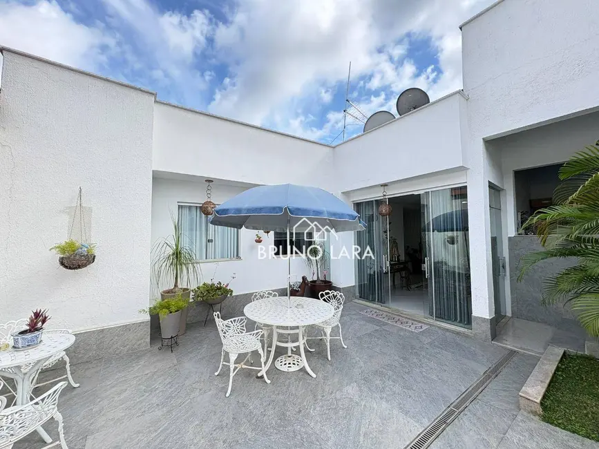 Foto 5 de Casa com 4 quartos à venda, 360m2 em Jardim Brasília, Betim - MG