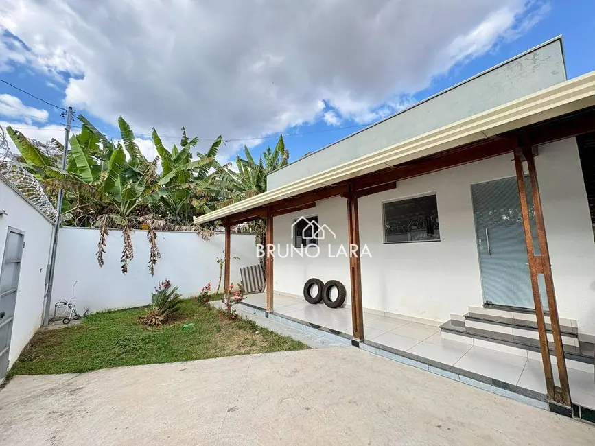 Foto 1 de Casa com 3 quartos à venda, 360m2 em Itacolomi, Betim - MG