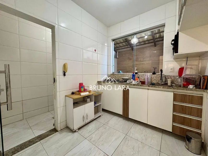Casa com 2 quartos à venda, 75m2 em Vila das Flores, Betim - MG - imagem 4 Foto 4 de Casa com 2 quartos à venda, 75m2 em Vila das Flores, Betim - MG
