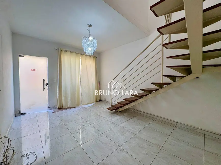 Casa com 2 quartos à venda, 75m2 em Vila das Flores, Betim - MG - imagem 2 Foto 2 de Casa com 2 quartos à venda, 75m2 em Vila das Flores, Betim - MG