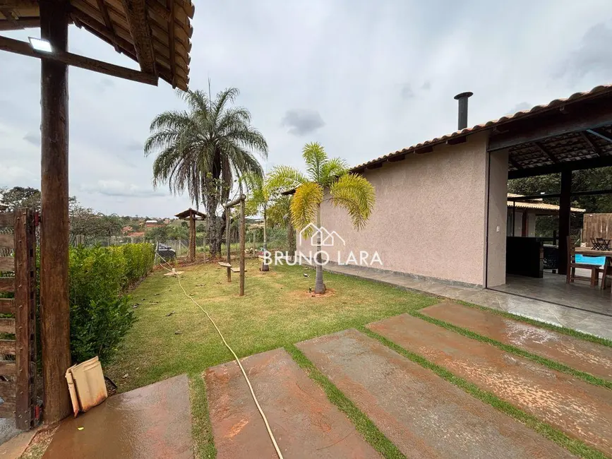 Sítio / Rancho com 2 quartos à venda, 500m2 em Mateus Leme - MG - imagem 3 Foto 3 de Sítio / Rancho com 2 quartos à venda, 500m2 em Mateus Leme - MG