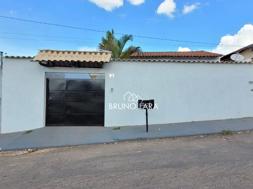 Foto 2 de Casa com 2 quartos à venda, 130m2 em Sao Joaquim De Bicas - MG