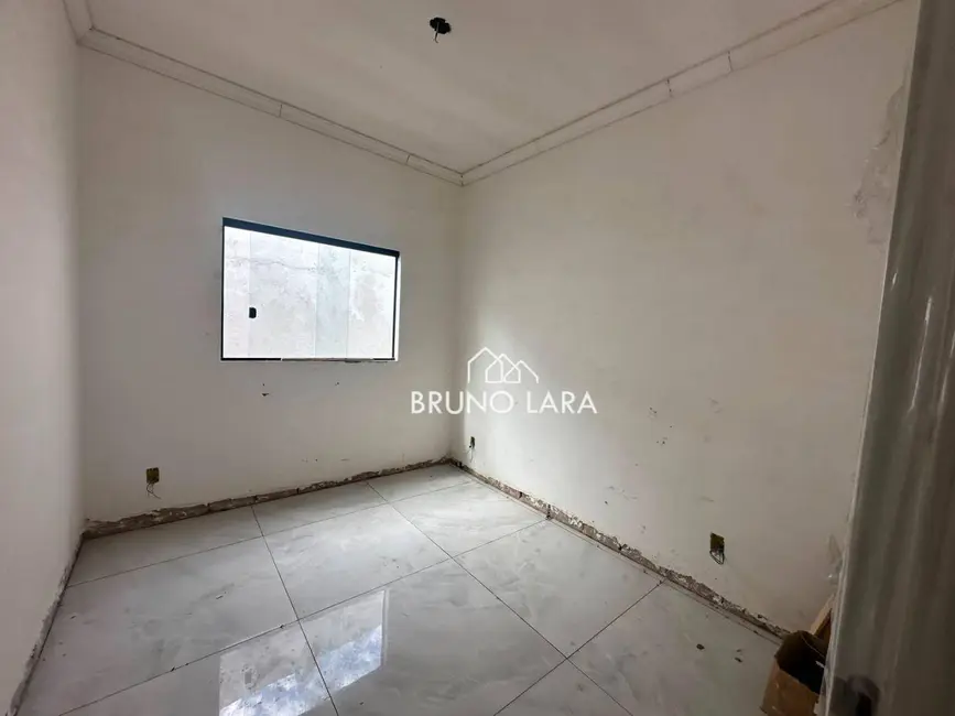Foto 1 de Casa com 2 quartos à venda, 120m2 em Sao Joaquim De Bicas - MG