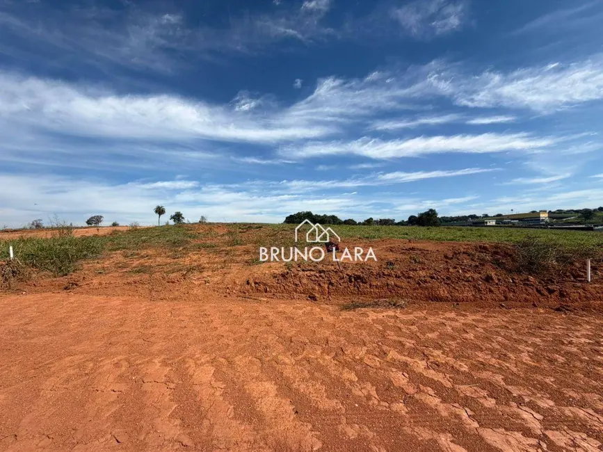 Foto 2 de Terreno / Lote à venda, 456m2 em Igarape - MG