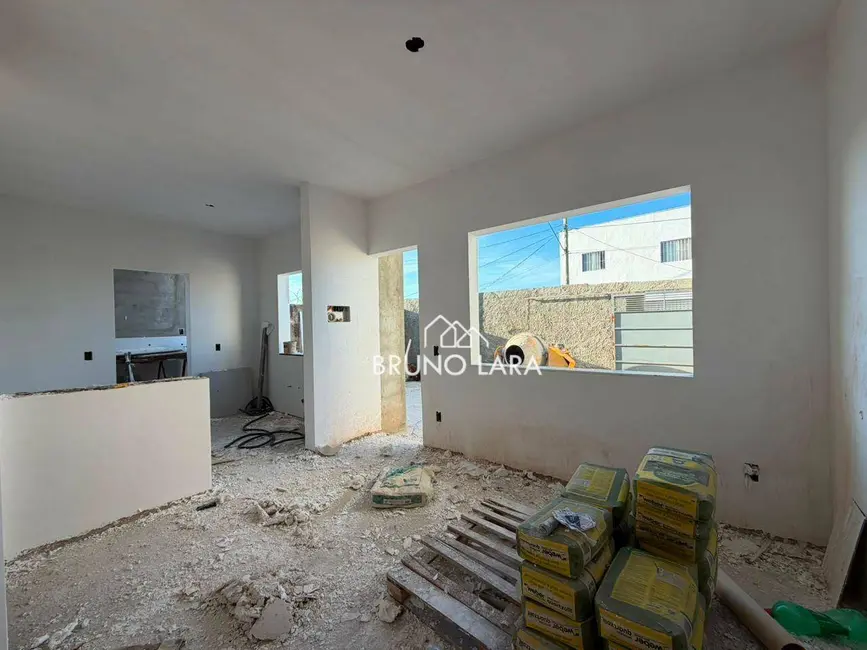 Foto 6 de Casa com 2 quartos à venda, 130m2 em Sao Joaquim De Bicas - MG