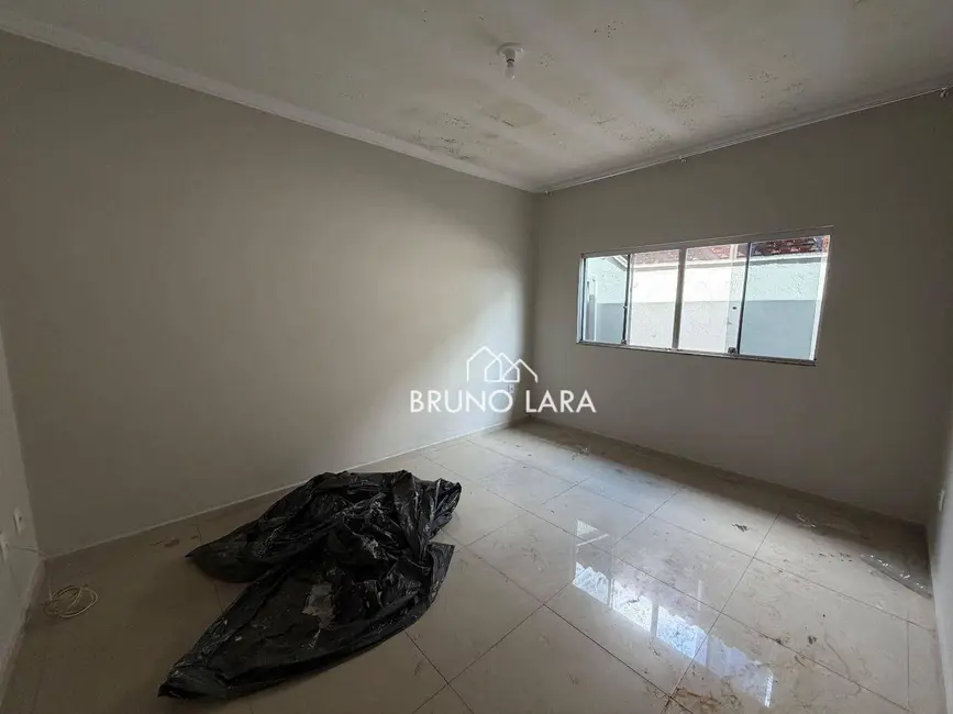 Foto 1 de Casa com 3 quartos para alugar, 180m2 em Igarape - MG