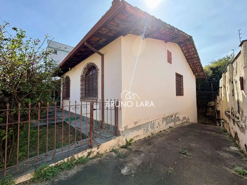Foto 2 de Casa com 3 quartos à venda, 470m2 em Centro, Betim - MG