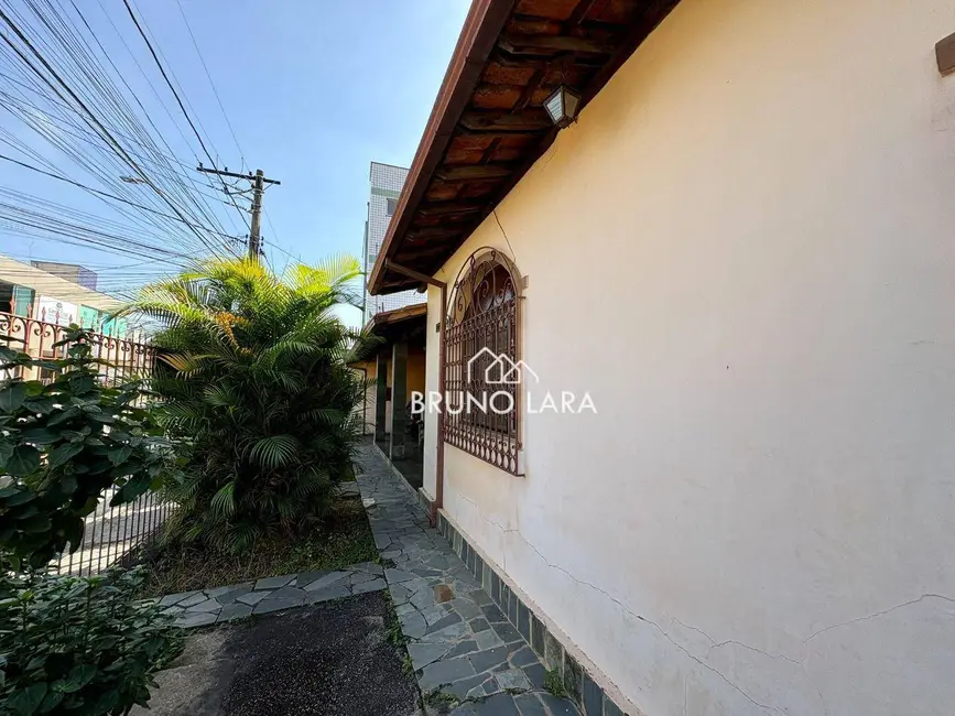 Foto 3 de Casa com 3 quartos à venda, 470m2 em Centro, Betim - MG