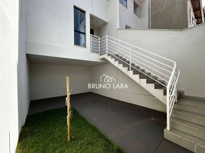 Foto 2 de Casa com 3 quartos à venda, 180m2 em Centro, Betim - MG