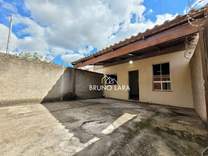 Foto 1 de Casa com 2 quartos para alugar, 120m2 em Igarape - MG