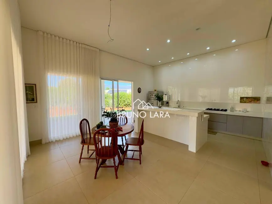 Foto 9 de Casa de Condomínio com 3 quartos à venda, 1005m2 em Igarape - MG