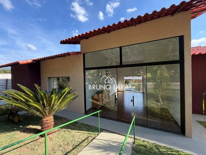 Foto 1 de Casa com 3 quartos para alugar, 1064m2 em Igarape - MG