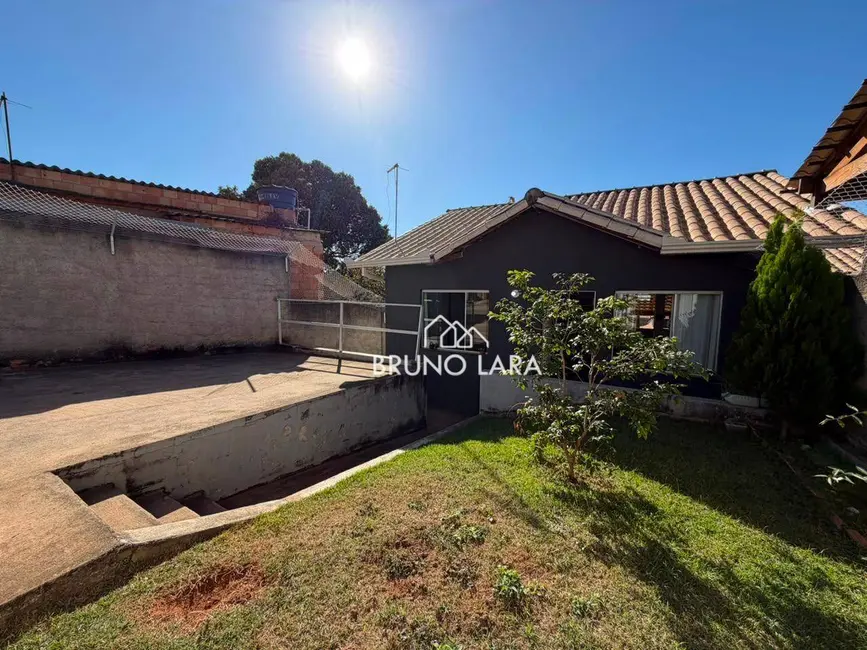Foto 3 de Casa com 2 quartos à venda, 180m2 em Sao Joaquim De Bicas - MG
