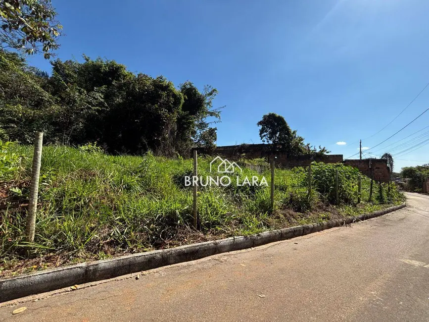 Foto 2 de Terreno / Lote à venda, 514m2 em Igarape - MG