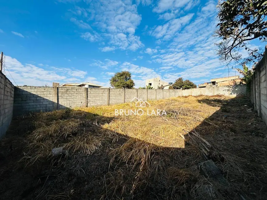Foto 3 de Terreno / Lote à venda, 360m2 em Igarape - MG