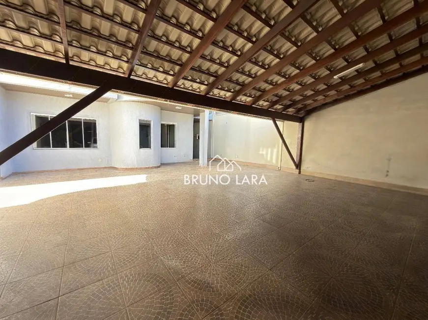 Foto 2 de Casa com 3 quartos à venda, 360m2 em Monte Verde, Betim - MG