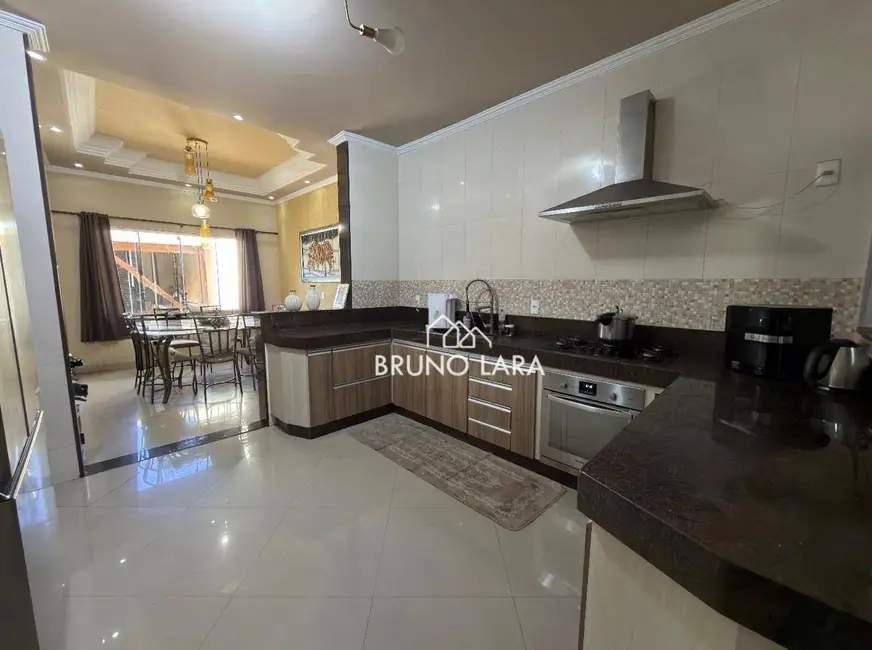 Foto 9 de Casa com 3 quartos à venda, 360m2 em Monte Verde, Betim - MG