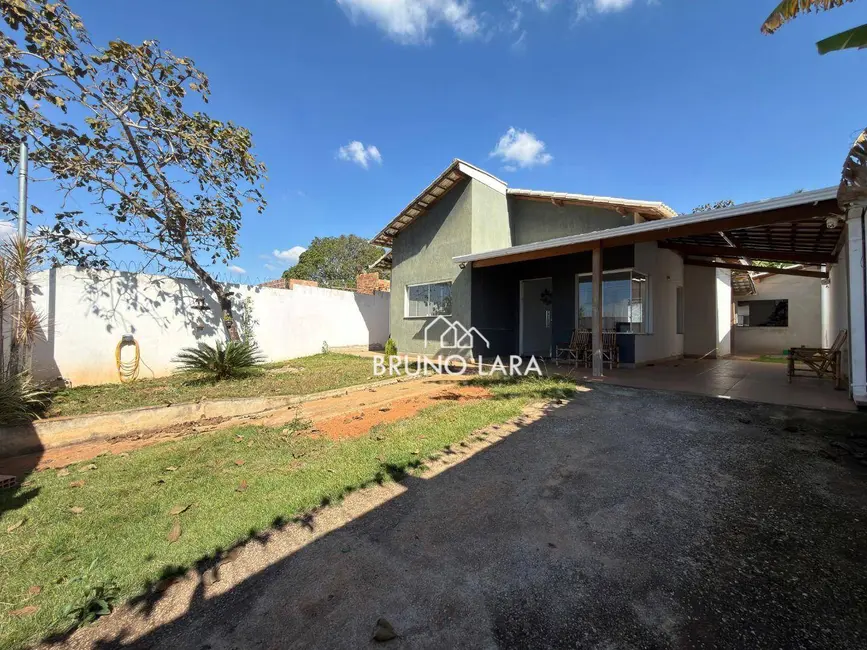 Foto 2 de Casa com 3 quartos à venda, 360m2 em Igarape - MG