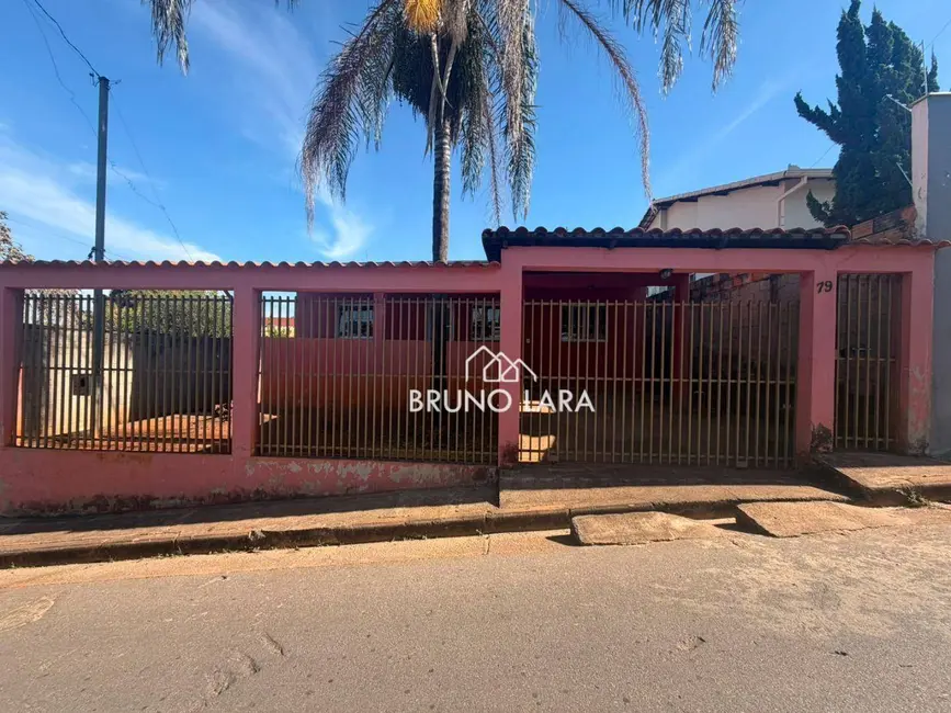 Foto 1 de Casa com 2 quartos para alugar, 360m2 em Igarape - MG