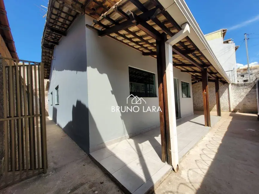 Foto 2 de Casa com 3 quartos para alugar, 180m2 em Igarape - MG
