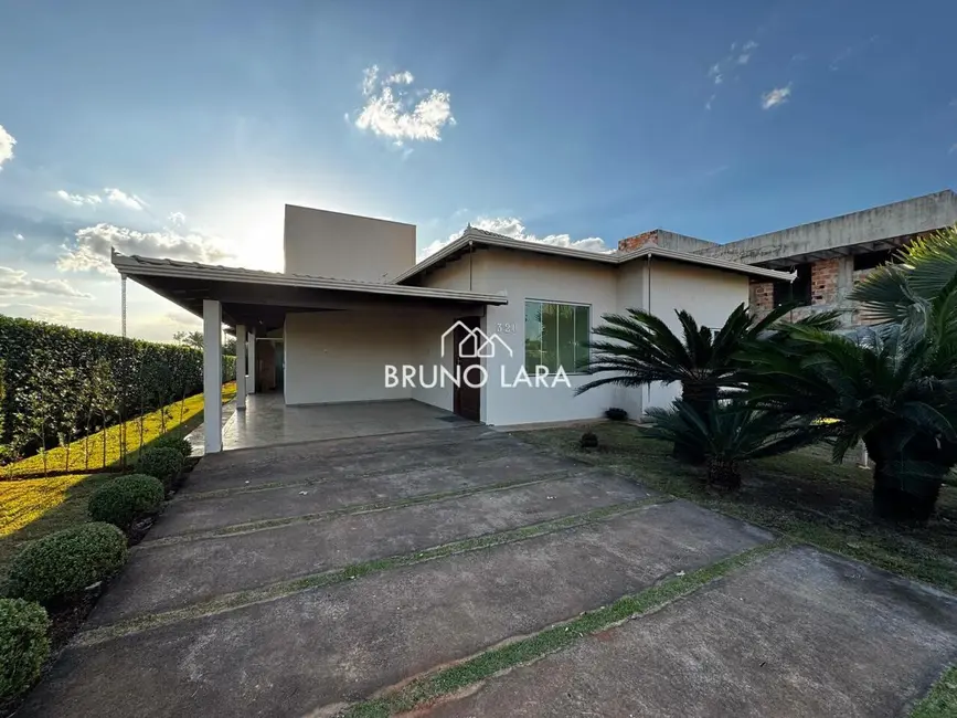 Casa com 3 quartos para alugar, 1000m2 em Igarape - MG - imagem 1 Foto 1 de Casa com 3 quartos para alugar, 1000m2 em Igarape - MG