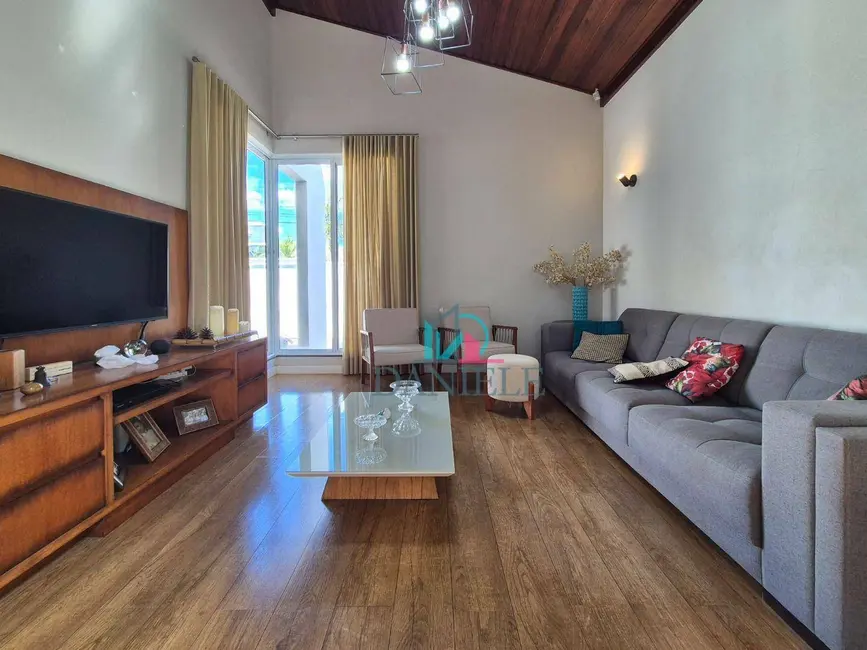 Foto 6 de Casa com 3 quartos à venda, 350m2 em Residencial Cambuy, Araraquara - SP