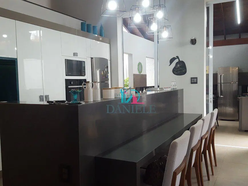 Foto 8 de Casa com 3 quartos à venda, 350m2 em Residencial Cambuy, Araraquara - SP