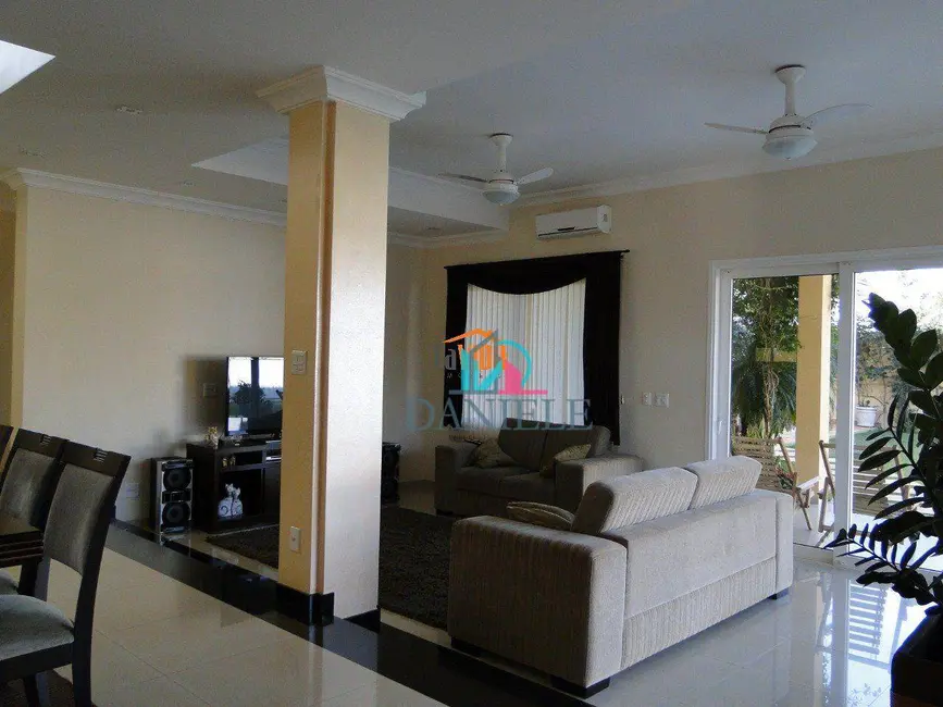 Casa de Condomínio com 3 quartos à venda, 990m2 em Parque Residencial Damha, Araraquara - SP - imagem 5 Foto 5 de Casa de Condomínio com 3 quartos à venda, 990m2 em Parque Residencial Damha, Araraquara - SP