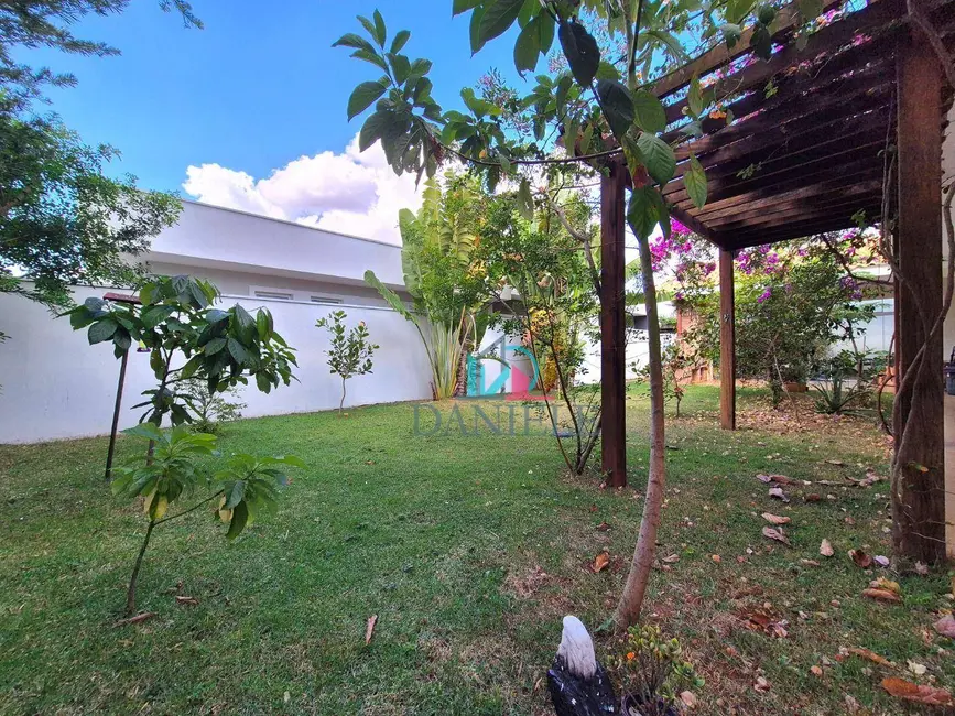 Foto 6 de Casa de Condomínio com 4 quartos à venda, 480m2 em Parque Residencial Damha, Araraquara - SP