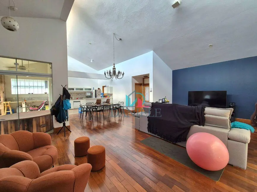 Foto 2 de Casa de Condomínio com 4 quartos à venda, 480m2 em Parque Residencial Damha, Araraquara - SP