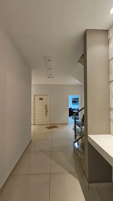 Casa de Condomínio com 4 quartos à venda, 490m2 em Parque Residencial Damha, Araraquara - SP - imagem 8 Foto 8 de Casa de Condomínio com 4 quartos à venda, 490m2 em Parque Residencial Damha, Araraquara - SP