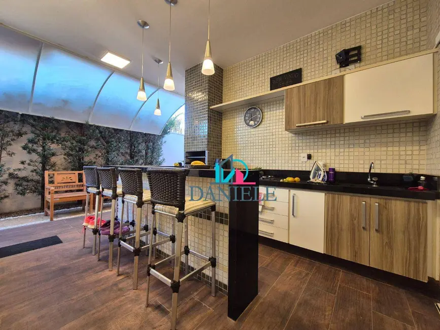 Casa de Condomínio com 3 quartos à venda, 283m2 em Parque Residencial Damha, Araraquara - SP - imagem 9 Foto 9 de Casa de Condomínio com 3 quartos à venda, 283m2 em Parque Residencial Damha, Araraquara - SP