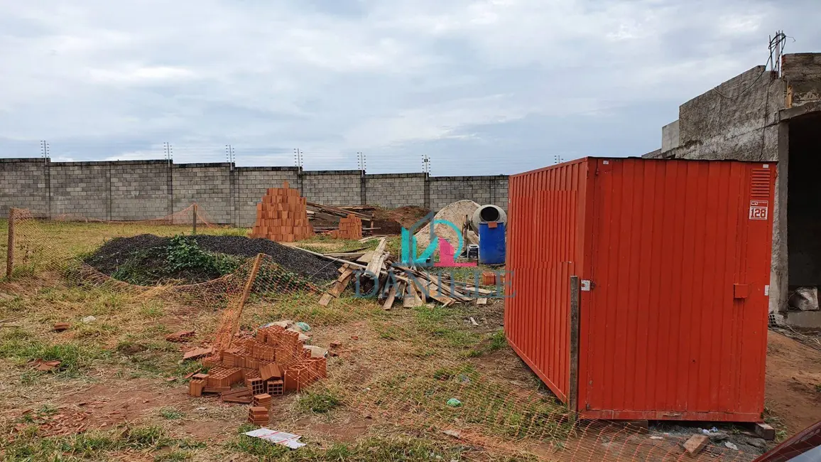 Foto 1 de Terreno / Lote à venda, 275m2 em Parque Residencial Damha, Araraquara - SP