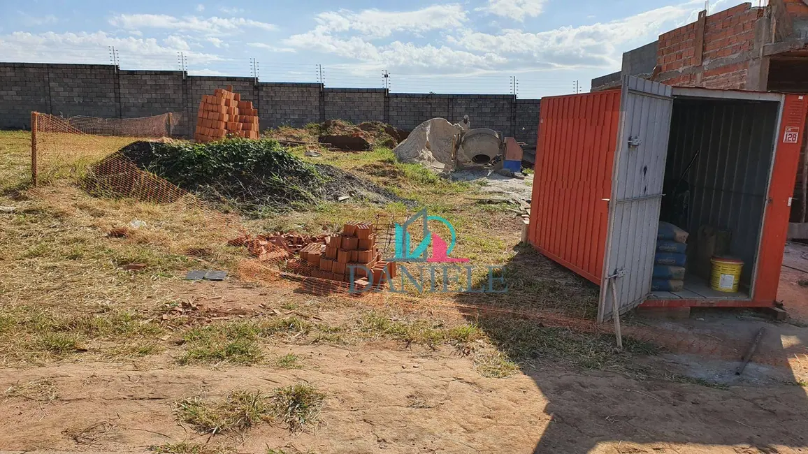 Foto 2 de Terreno / Lote à venda, 275m2 em Parque Residencial Damha, Araraquara - SP