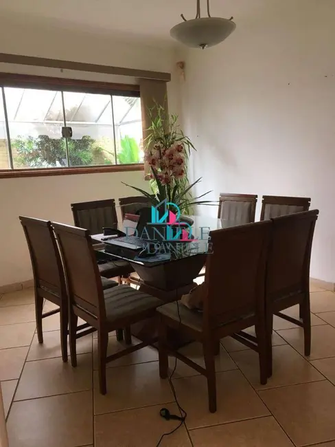 Foto 7 de Casa de Condomínio com 3 quartos à venda, 700m2 em Portal das Araucárias, Araraquara - SP