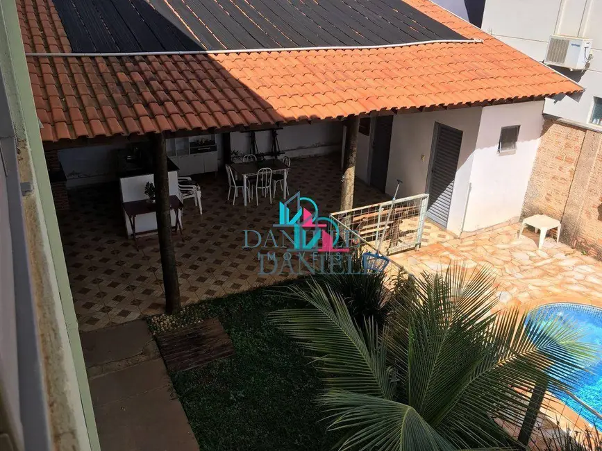 Foto 1 de Casa de Condomínio com 3 quartos à venda, 700m2 em Portal das Araucárias, Araraquara - SP
