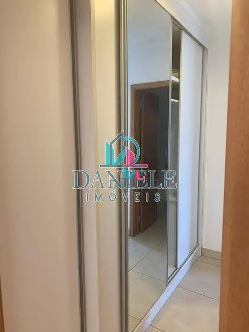Apartamento com 2 quartos à venda, 118m2 em Centro, Araraquara - SP - imagem 9 Foto 9 de Apartamento com 2 quartos à venda, 118m2 em Centro, Araraquara - SP
