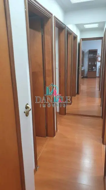Apartamento com 3 quartos à venda, 124m2 em Centro, Araraquara - SP - imagem 8 Foto 8 de Apartamento com 3 quartos à venda, 124m2 em Centro, Araraquara - SP