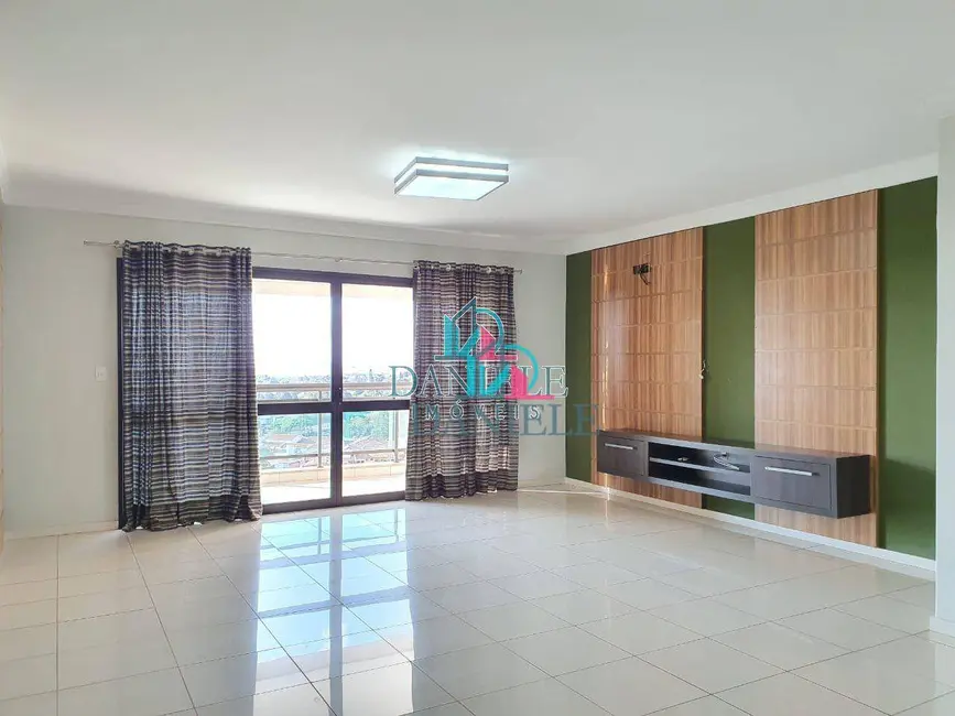 Apartamento com 3 quartos à venda, 150m2 em Vila João Godói, Araraquara - SP - imagem 4 Foto 4 de Apartamento com 3 quartos à venda, 150m2 em Vila João Godói, Araraquara - SP
