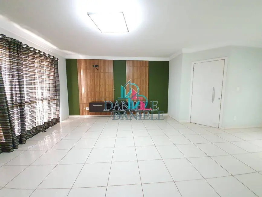 Apartamento com 3 quartos à venda, 150m2 em Vila João Godói, Araraquara - SP - imagem 3 Foto 3 de Apartamento com 3 quartos à venda, 150m2 em Vila João Godói, Araraquara - SP