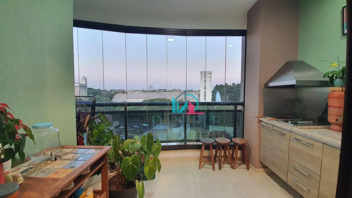 Apartamento com 3 quartos à venda, 133m2 em Vila Ferroviária, Araraquara - SP - imagem 6 Foto 6 de Apartamento com 3 quartos à venda, 133m2 em Vila Ferroviária, Araraquara - SP