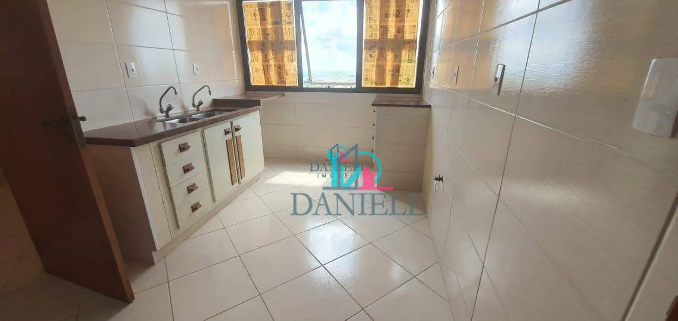 Apartamento com 3 quartos à venda, 276m2 em Centro, Araraquara - SP - imagem 7 Foto 7 de Apartamento com 3 quartos à venda, 276m2 em Centro, Araraquara - SP