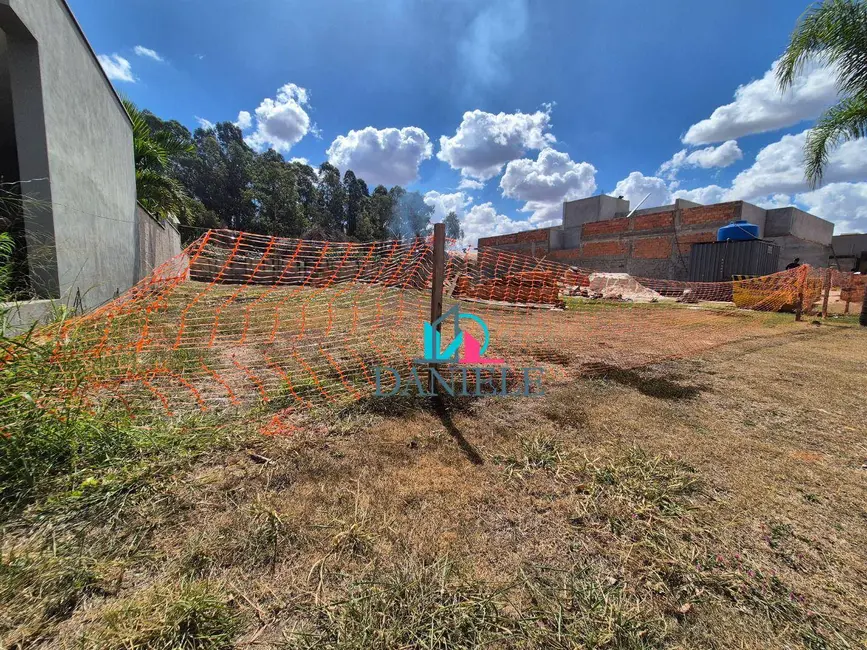 Foto 3 de Terreno / Lote à venda, 369m2 em Vila Xavier (Vila Xavier), Araraquara - SP