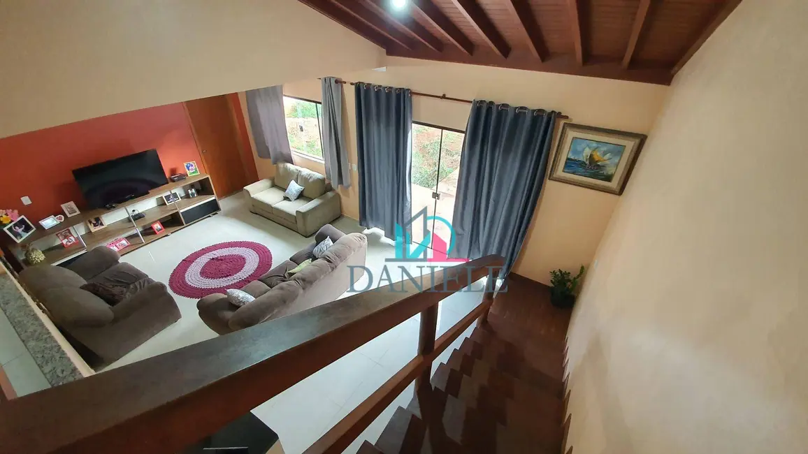 Casa com 3 quartos à venda, 351m2 em Jardim Santa Angelina, Araraquara - SP - imagem 7 Foto 7 de Casa com 3 quartos à venda, 351m2 em Jardim Santa Angelina, Araraquara - SP