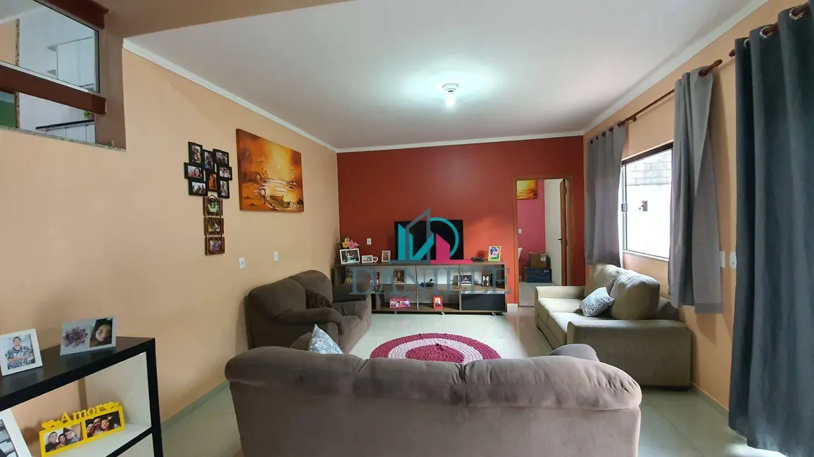 Casa com 3 quartos à venda, 351m2 em Jardim Santa Angelina, Araraquara - SP - imagem 8 Foto 8 de Casa com 3 quartos à venda, 351m2 em Jardim Santa Angelina, Araraquara - SP