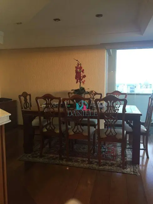 Apartamento com 4 quartos à venda, 315m2 em Centro, Araraquara - SP - imagem 5 Foto 5 de Apartamento com 4 quartos à venda, 315m2 em Centro, Araraquara - SP