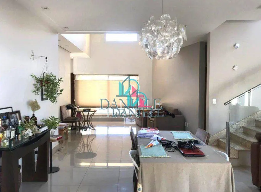 Casa de Condomínio com 4 quartos à venda, 561m2 em Jardim Salto Grande, Araraquara - SP - imagem 6 Foto 6 de Casa de Condomínio com 4 quartos à venda, 561m2 em Jardim Salto Grande, Araraquara - SP