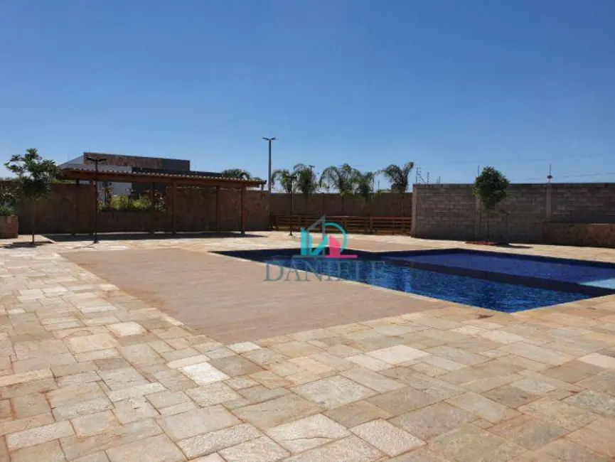 Terreno / Lote à venda, 329m2 em Parque Tropical, Araraquara - SP - imagem 4 Foto 4 de Terreno / Lote à venda, 329m2 em Parque Tropical, Araraquara - SP