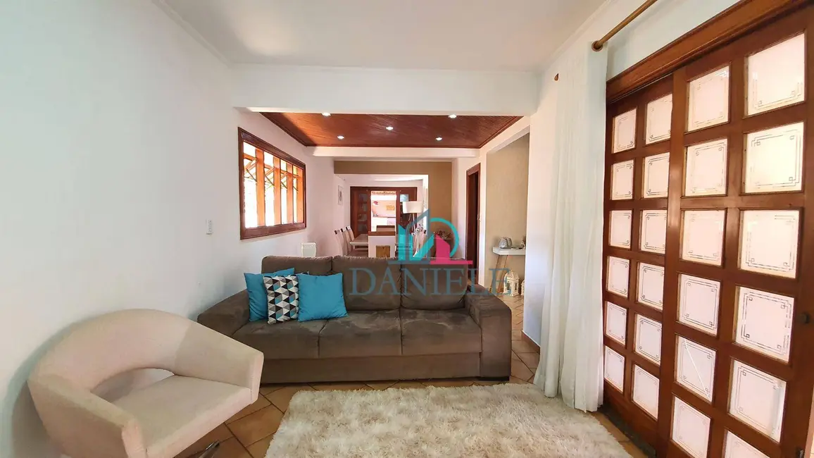 Casa de Condomínio com 3 quartos à venda, 552m2 em Jardim Zavanella, Araraquara - SP - imagem 6 Foto 6 de Casa de Condomínio com 3 quartos à venda, 552m2 em Jardim Zavanella, Araraquara - SP