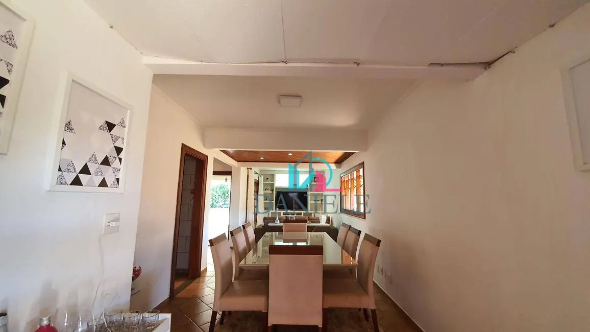 Casa de Condomínio com 3 quartos à venda, 552m2 em Jardim Zavanella, Araraquara - SP - imagem 3 Foto 3 de Casa de Condomínio com 3 quartos à venda, 552m2 em Jardim Zavanella, Araraquara - SP